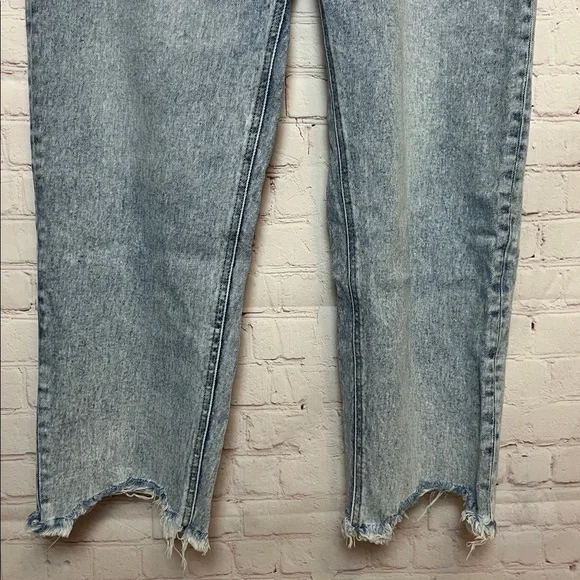 KanCan High Rise Cropped Straight Jeans - Picture 3 of 12